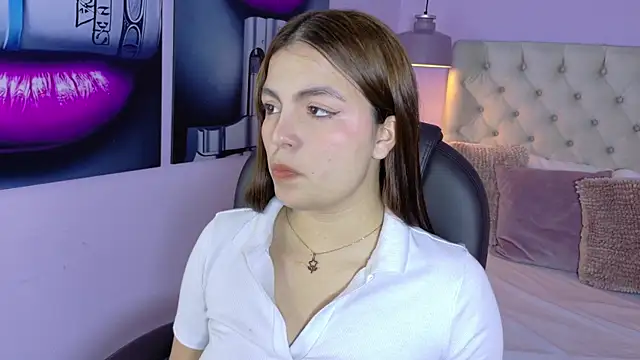 Snapshot of GabyQueens chatting on February 2026 02:21:01 AM GabyQueens online show from February 2026 02:21:01 AM