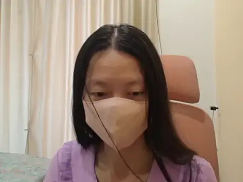 Snapshot of Lil-Cherries chatting on January 2026 05:22:02 AM Lil-Cherries online show from January 2026 05:22:02 AM