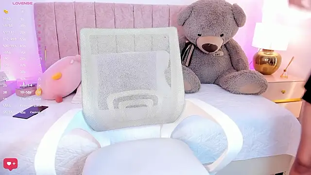 nia20  online show from February 2026 07:23:02 PM