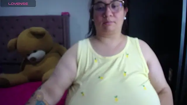 Snapshot of kattybbwbigboobs_ chatting on June 2026 06:08:02 AM kattybbwbigboobs online show from June 2026 06:08:02 AM