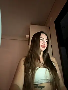 Dianagoldennnn online show from November 2025 02:39:02 PM