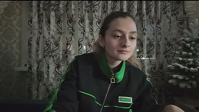 SweetLiaison online show from December 2025 06:37:02 PM