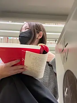 Cara-02 online show from November 2025 04:34:01 AM