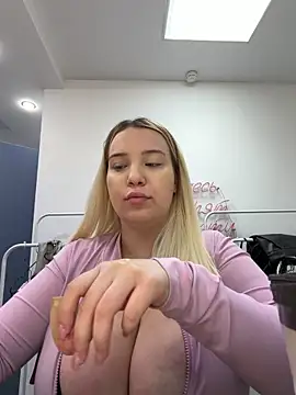 KilianaNoir online show from February 2026 06:43:02 AM