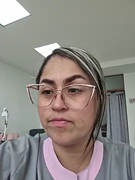 Snapshot of Laurenwc chatting on November 2025 07:25:01 PM Laurenwc online show from November 2025 07:25:01 PM