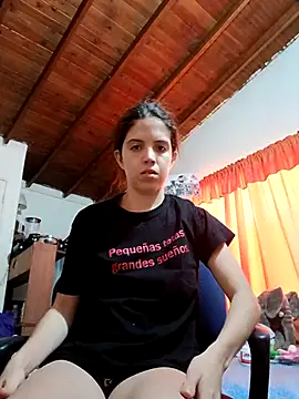 Snapshot of hincaVale090824 chatting on November 2025 02:33:01 PM hincaVale090824 online show from November 2025 02:33:01 PM