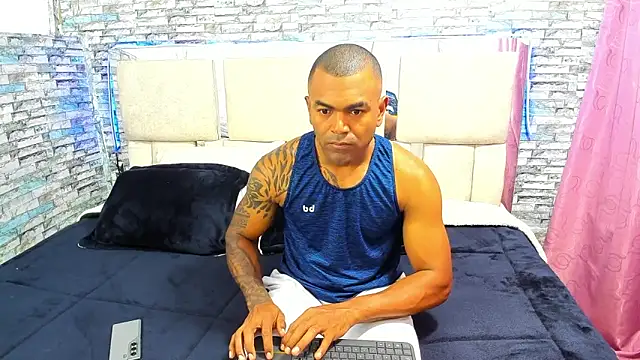 Snapshot of Nick_wc chatting on November 2025 09:35:01 PM Nick wc online show from November 2025 09:35:01 PM