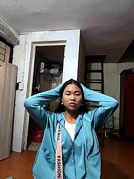 Lynly k2 online show from April 2026 12:08:02 AM