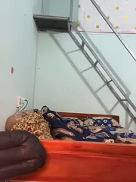 Lynn-122 online show from November 2025 04:17:02 AM