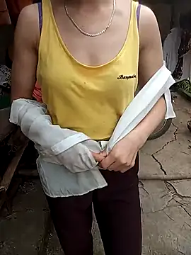 Lynn-122 online show from April 2026 10:59:01 AM