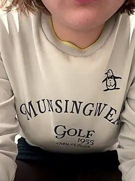 Snapshot of IAAAOKKK chatting on November 2025 07:18:02 AM IAAAOKKK online show from November 2025 07:18:02 AM