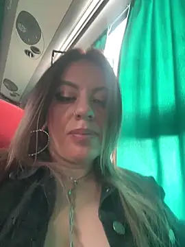 ariannawil online show from March 2026 01:56:01 PM