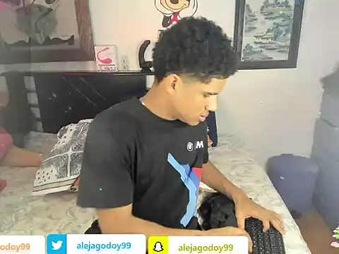 JUANBIGCOCK21CM online show from November 2025 12:40:01 PM