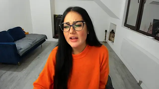 AnyaEvy online show from December 2025 05:59:02 AM