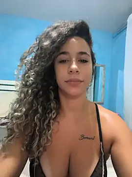 vivianeleoa online show from June 2026 02:01:01 AM