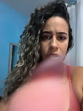 vivianeleoa online show from July 2026 09:44:01 PM