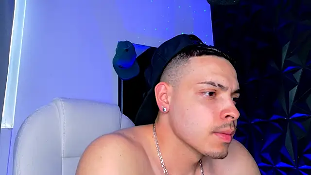 Maxwell Dupont online show from January 2026 08:43:02 PM