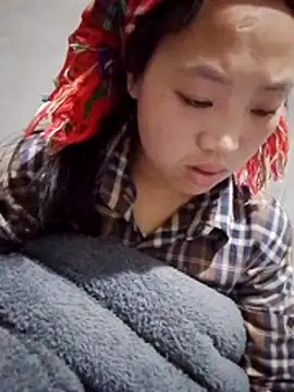 Yumiik2kk online show from December 2025 07:11:02 PM