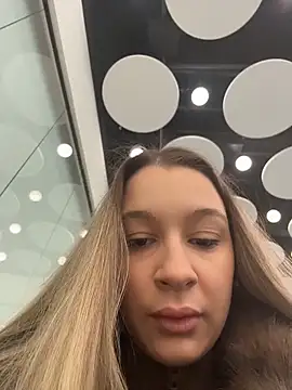 SashaCatt online show from November 2025 07:42:02 AM