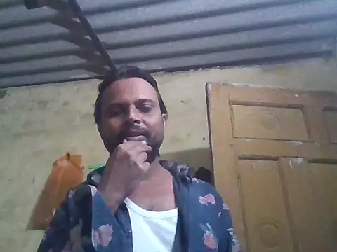 IMRAN CUTEBOY online show from November 2025 03:45:01 PM