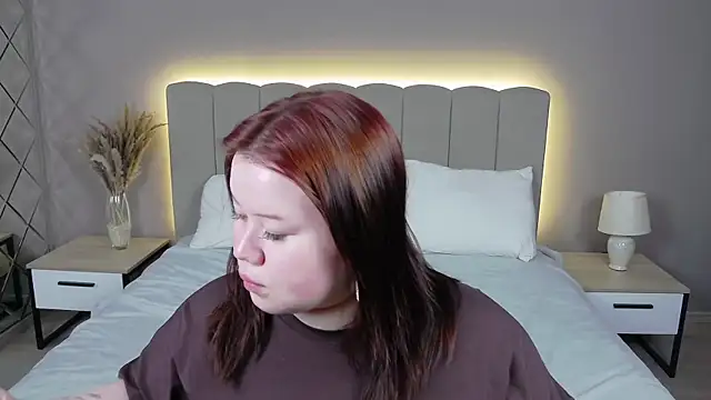 EvaNova  online show from April 2026 06:24:01 AM