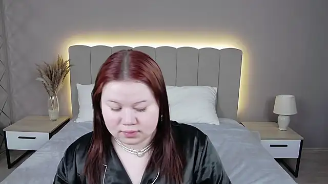 EvaNova  online show from April 2026 09:13:01 AM