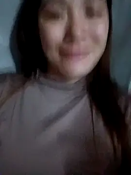 Lyla john online show from January 2026 12:43:01 PM