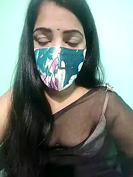 Honeya96 online show from November 2025 04:38:02 PM