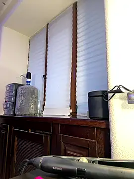 yourselenaa online show from January 2026 01:13:02 PM