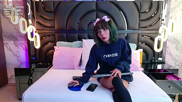 BunnySexyy18 online show from December 2025 07:18:01 PM