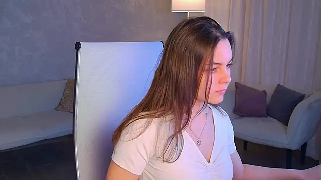 Snapshot of FrancescaCavaliere chatting on April 2026 06:38:01 AM FrancescaCavaliere online show from April 2026 06:38:01 AM