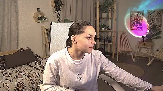 Snapshot of FrancescaCavaliere chatting on April 2026 06:39:01 AM FrancescaCavaliere online show from April 2026 06:39:01 AM