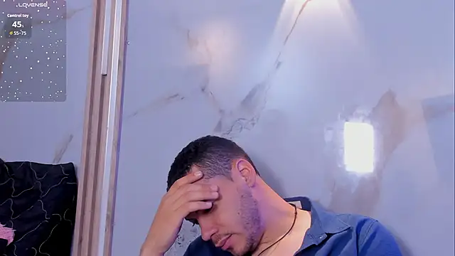 Aron and molly online show from February 2026 12:05:02 PM