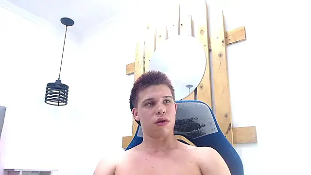 Liam York  online show from January 2026 04:50:01 AM