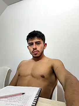 Snapshot of george_kinky chatting on November 2025 03:50:02 AM george kinky online show from November 2025 03:50:02 AM