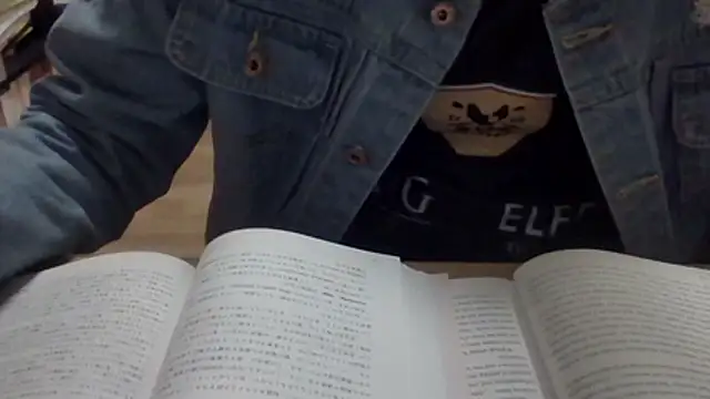 Snapshot of mostlerman chatting on November 2025 05:28:02 AM mostlerman online show from November 2025 05:28:02 AM