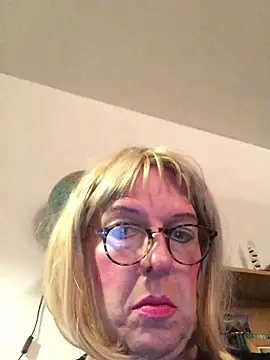 simone xdressing online show from January 2025 12:49:01 AM