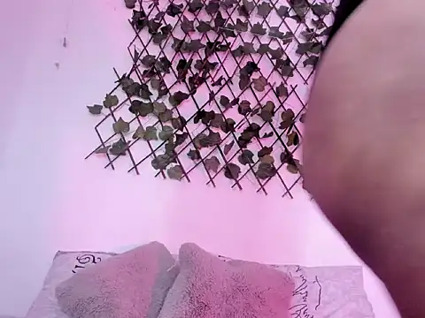 hot sexy lia online show from November 2025 09:36:02 PM