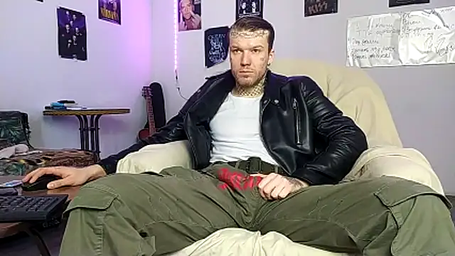 Huntall77 online show from February 2026 05:45:01 AM