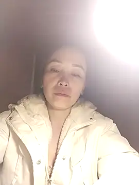 Feeling-hot online show from November 2025 03:19:02 PM