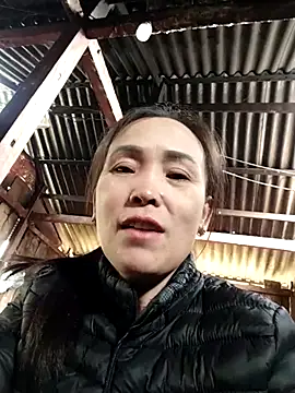 Feeling-hot online show from December 2025 04:07:01 AM