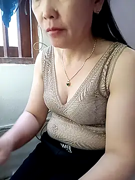 Feeling-hot online show from April 2026 05:35:01 AM