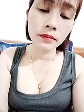 Swan-white123 online show from December 2025 03:40:02 PM