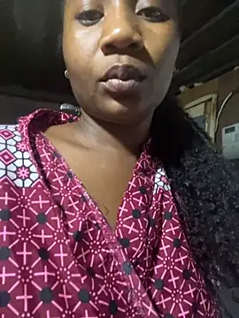 Snapshot of Berries_ chatting on November 2025 06:08:02 PM Berries online show from November 2025 06:08:02 PM