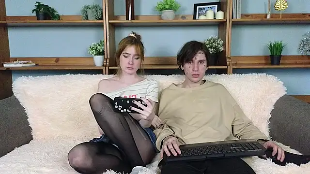 Danny loves Mary online show from November 2025 06:35:01 AM