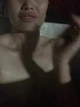 phuong cute online show from November 2025 02:16:02 PM