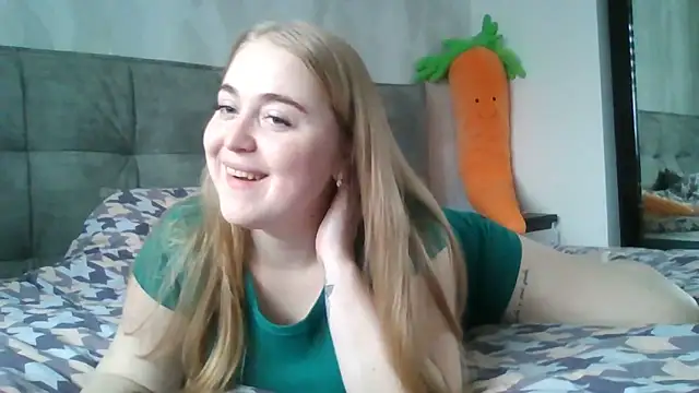 Kate Moan online show from February 2026 07:48:02 AM