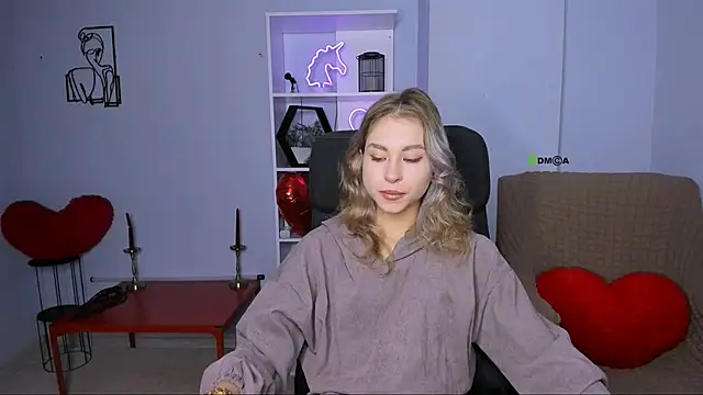 charlie bonsie online show from November 2025 06:46:01 AM