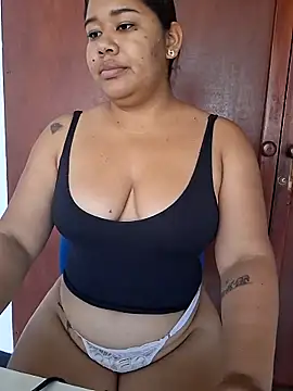 Sarahy- online show from April 2026 01:26:01 PM