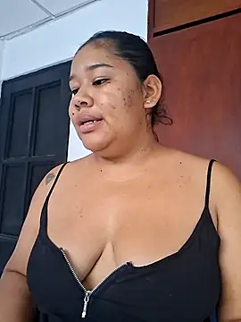 Sarahy- online show from May 2026 01:30:01 PM